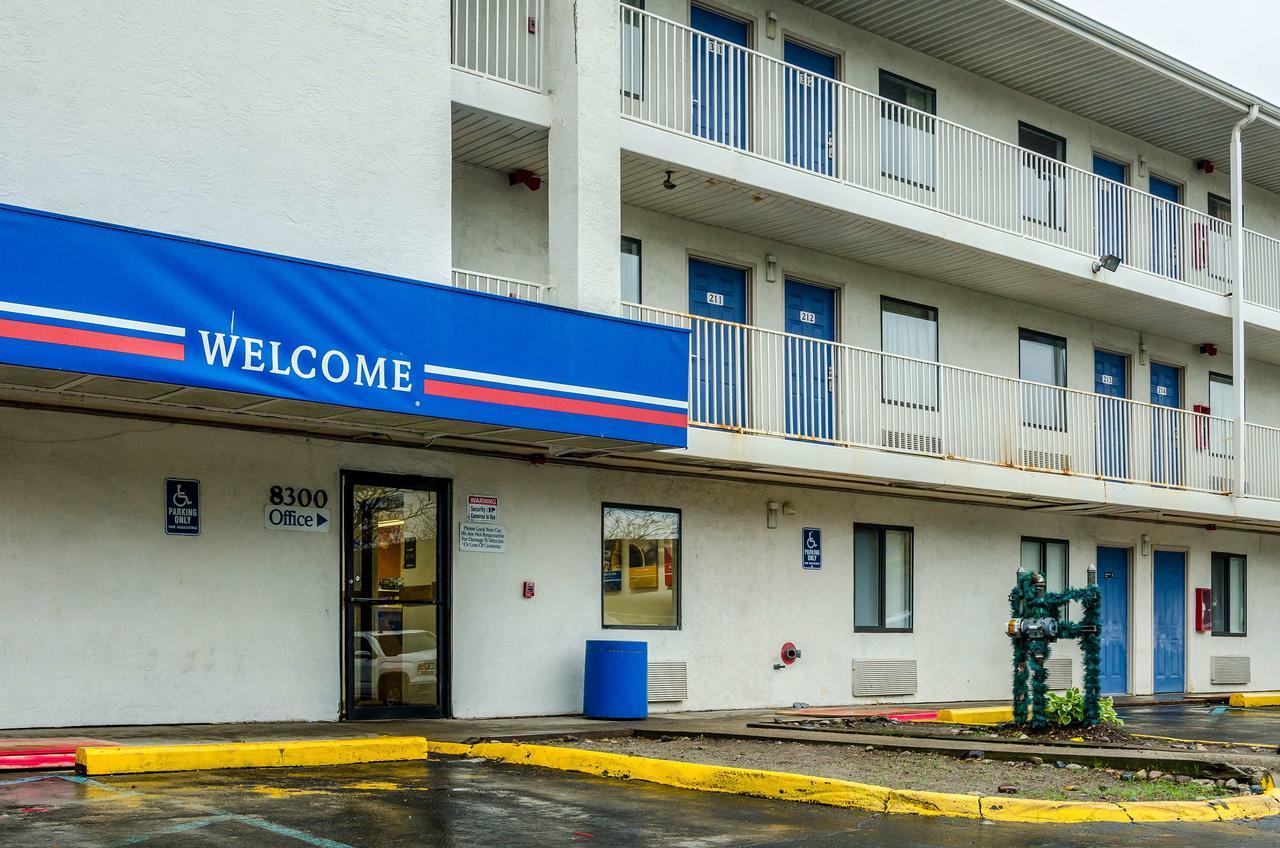 Motel 6-Warren, Mi - Detroit East Eksteriør billede